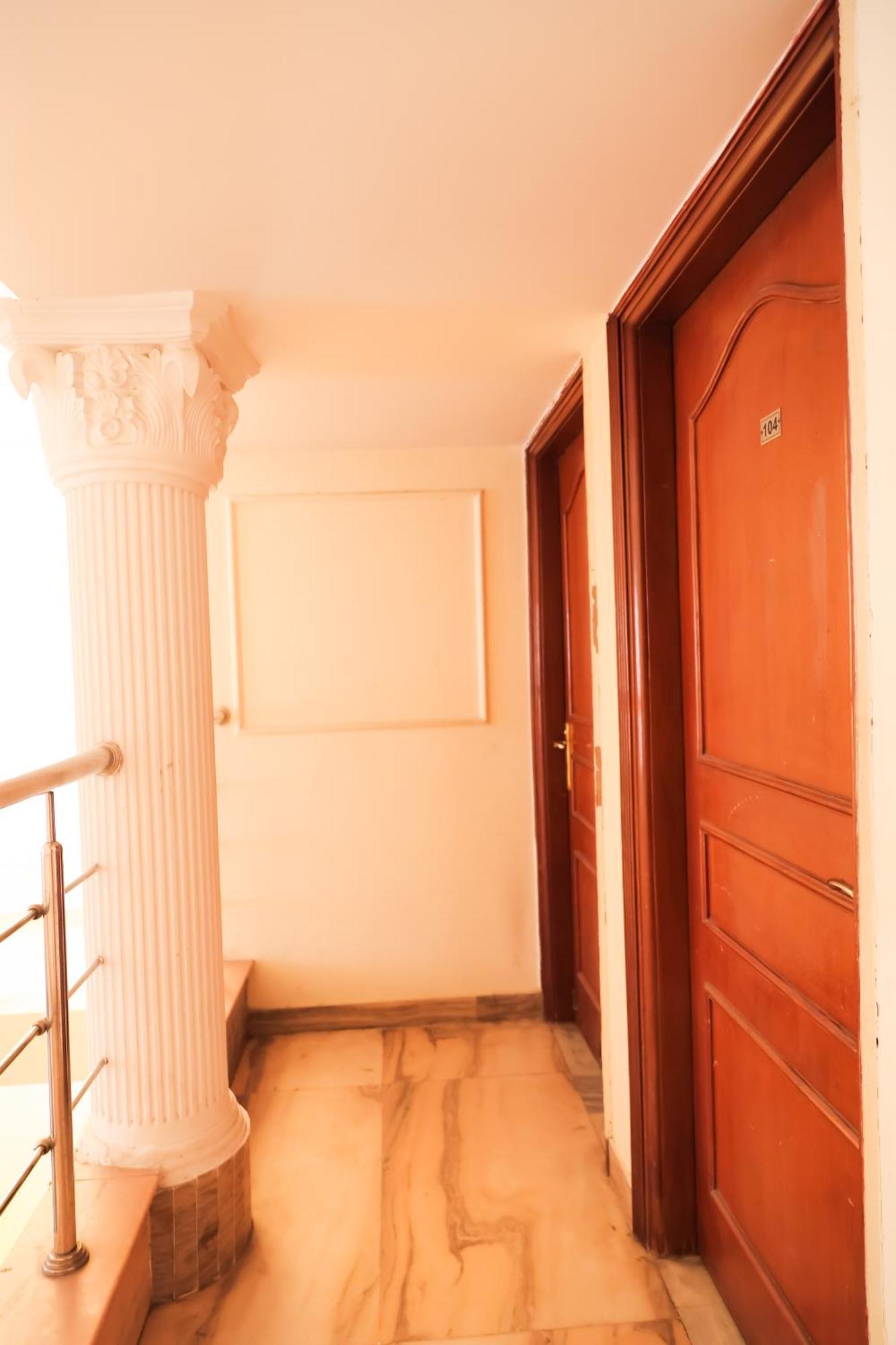 Hotel Green Villa - Near Anand Vihar Station นิวเดลี ภายนอก รูปภาพ